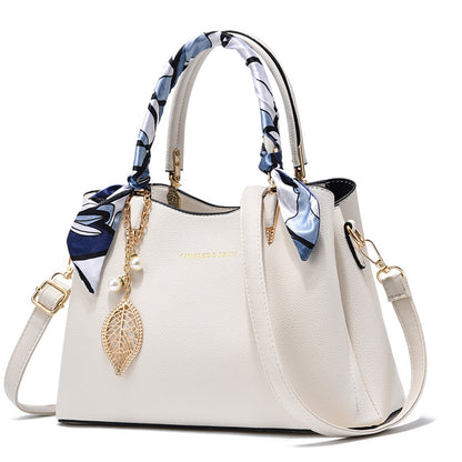 Shoulder Bag With Leaf Pendant